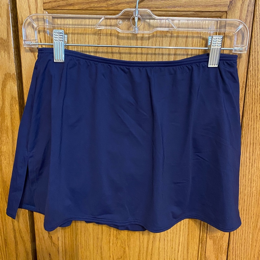 NWOT Coco Reef swim skirt